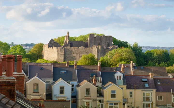 Oystermouth Castle in Swansea History